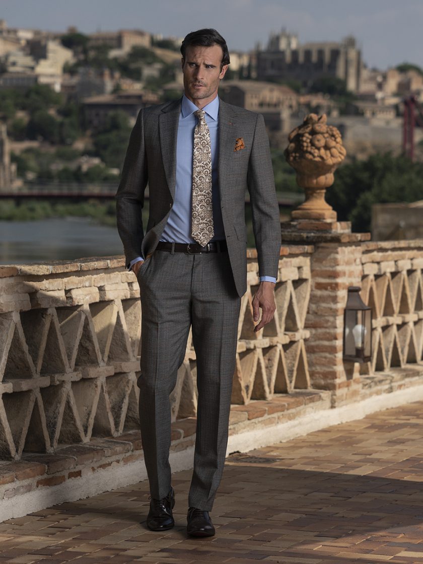 Costum business clasic, de culoare gri Felix Ramiro